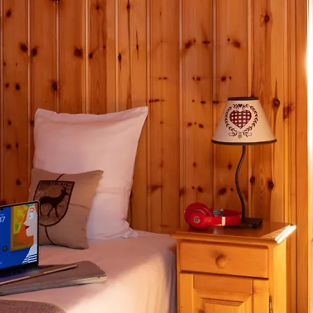 L'arveyron Open House 酒店 霞慕尼