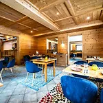 Hotel L'arveyron Open House